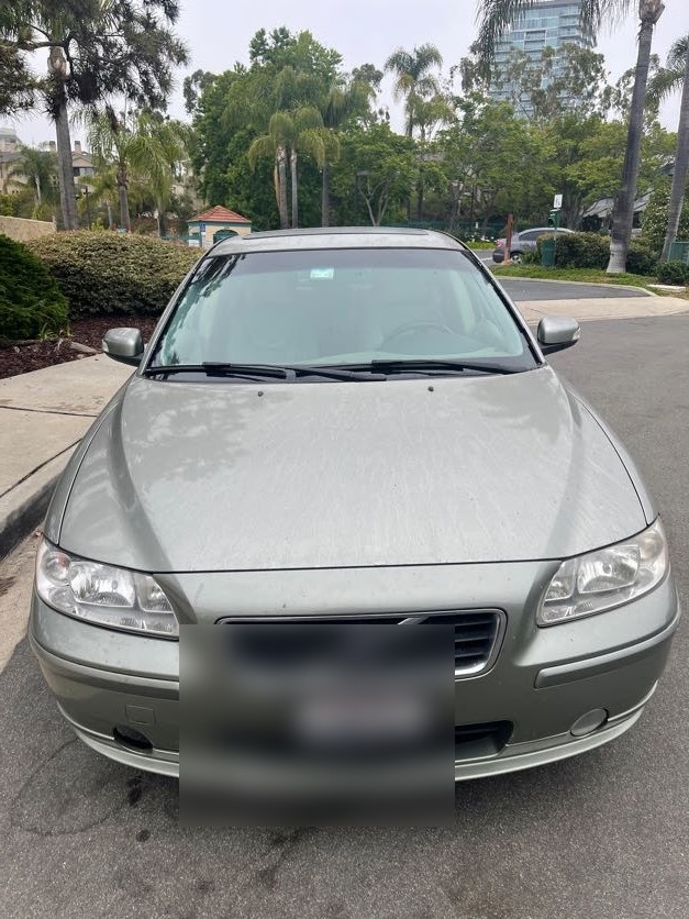 Volvo S60 front before a mobile car detail in University City, San Diego