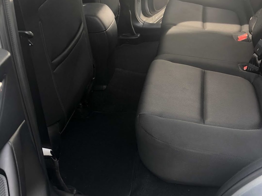 Front cabin of the same Mazda CX-5 after a full interior detail