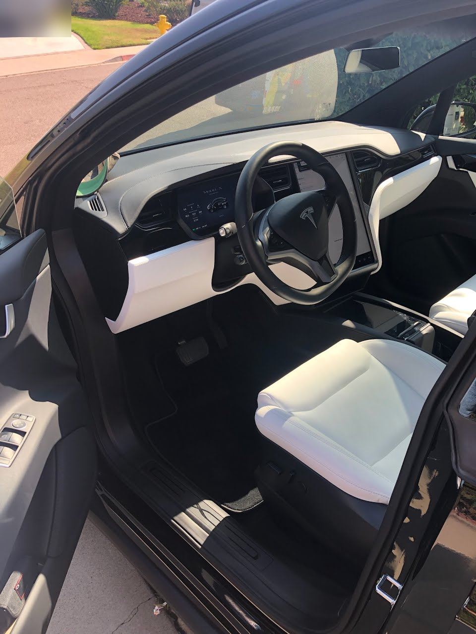 Tesla Model X white interior after a full interior detail